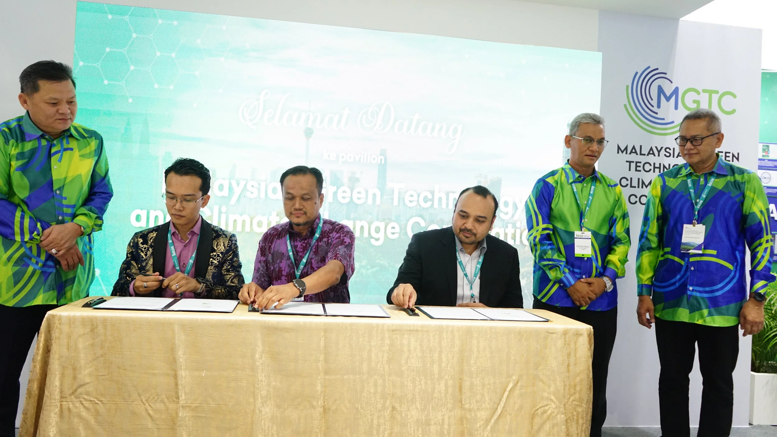 Historic MoC Signing at IGEM 2023: Planters International Berhad and MGTC Collaborate to Revolutionize Environmental Conservation