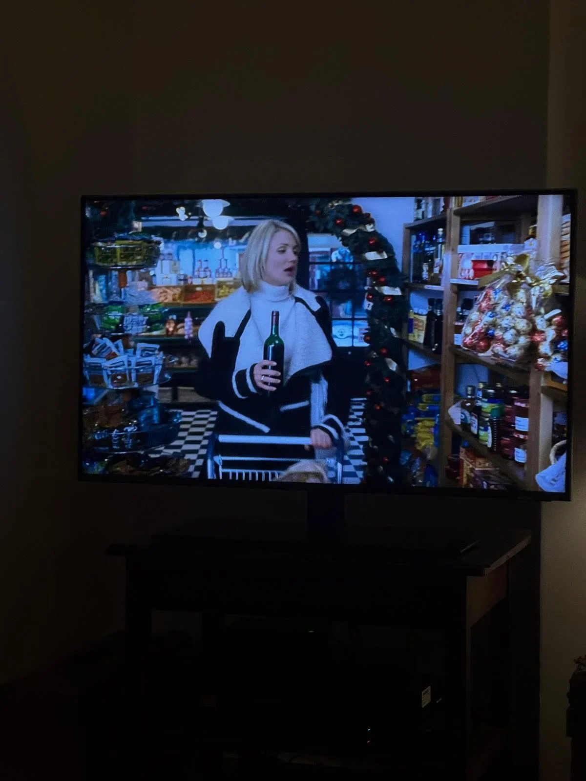 Out of Office 🎄 The Holiday Edition

1. @daan.de.ruijter&rsquo;s Holiday.
2. @charveenemans &amp; Paul delivering Christmas card energy.
3. @annelou_vmvh in serious furry-snuggle mode.
4. @moiseshyreen on a very secret trip to London. We have questi