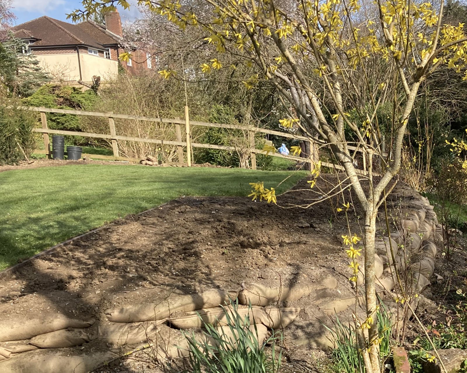 envirolok installed no planting