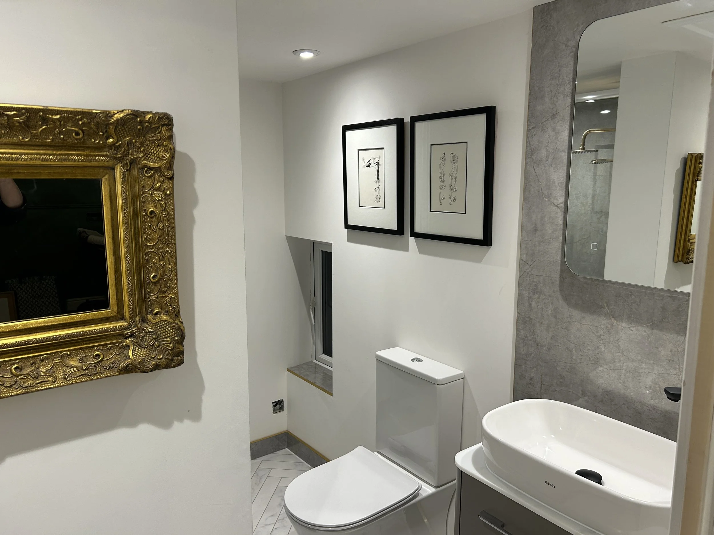 A luxurious en-suite.