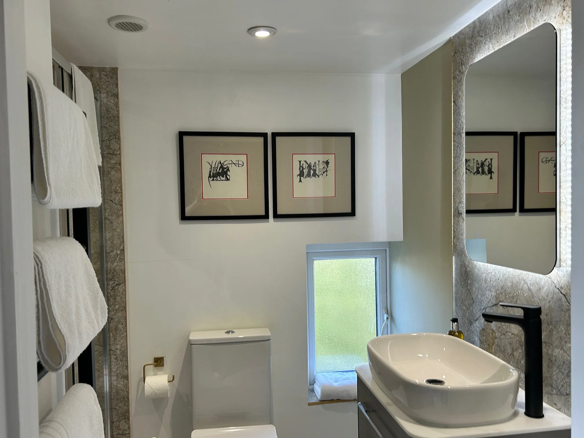 French King, room 9, second floor