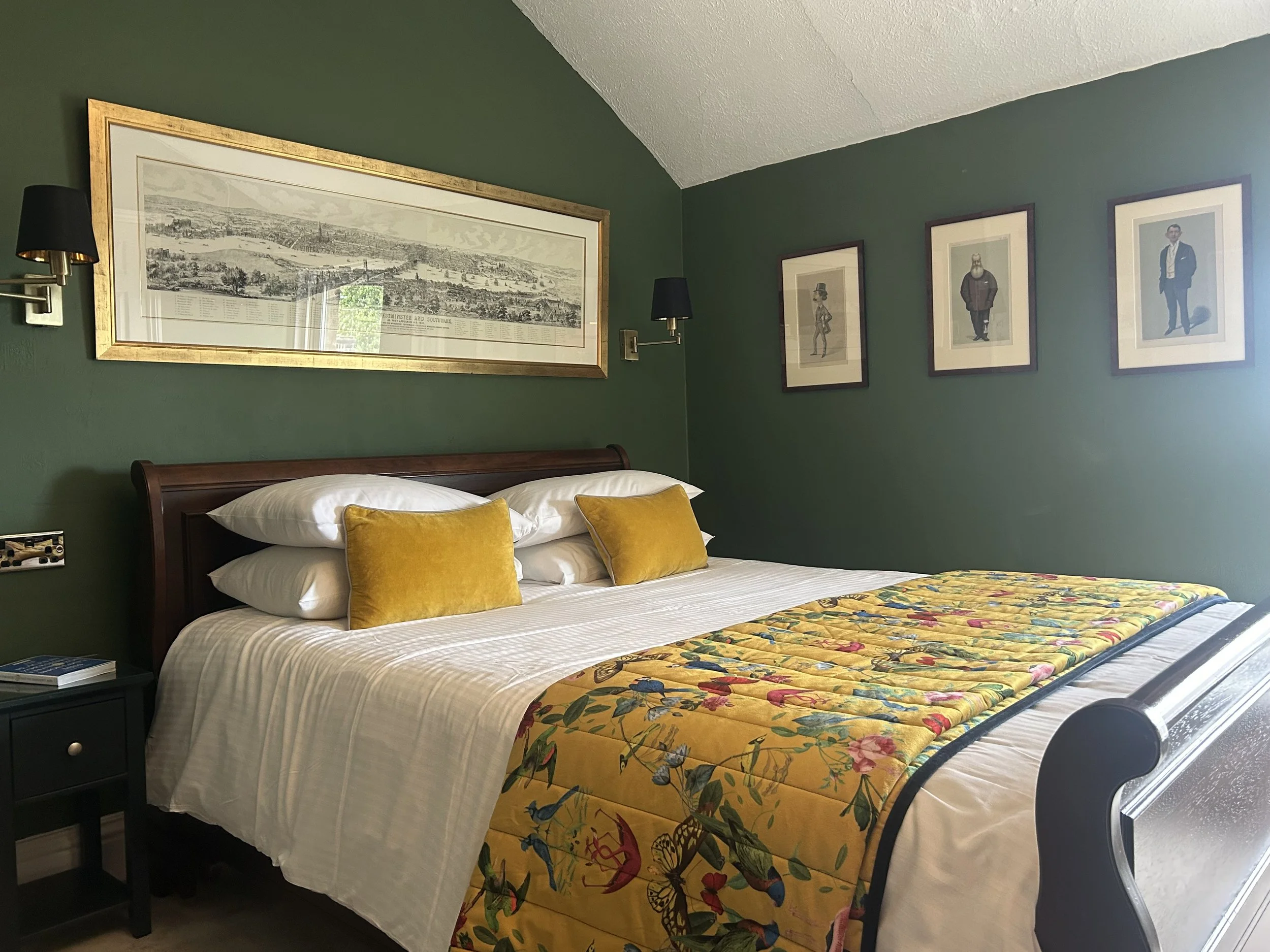 Cosy King, room 7, second floor
