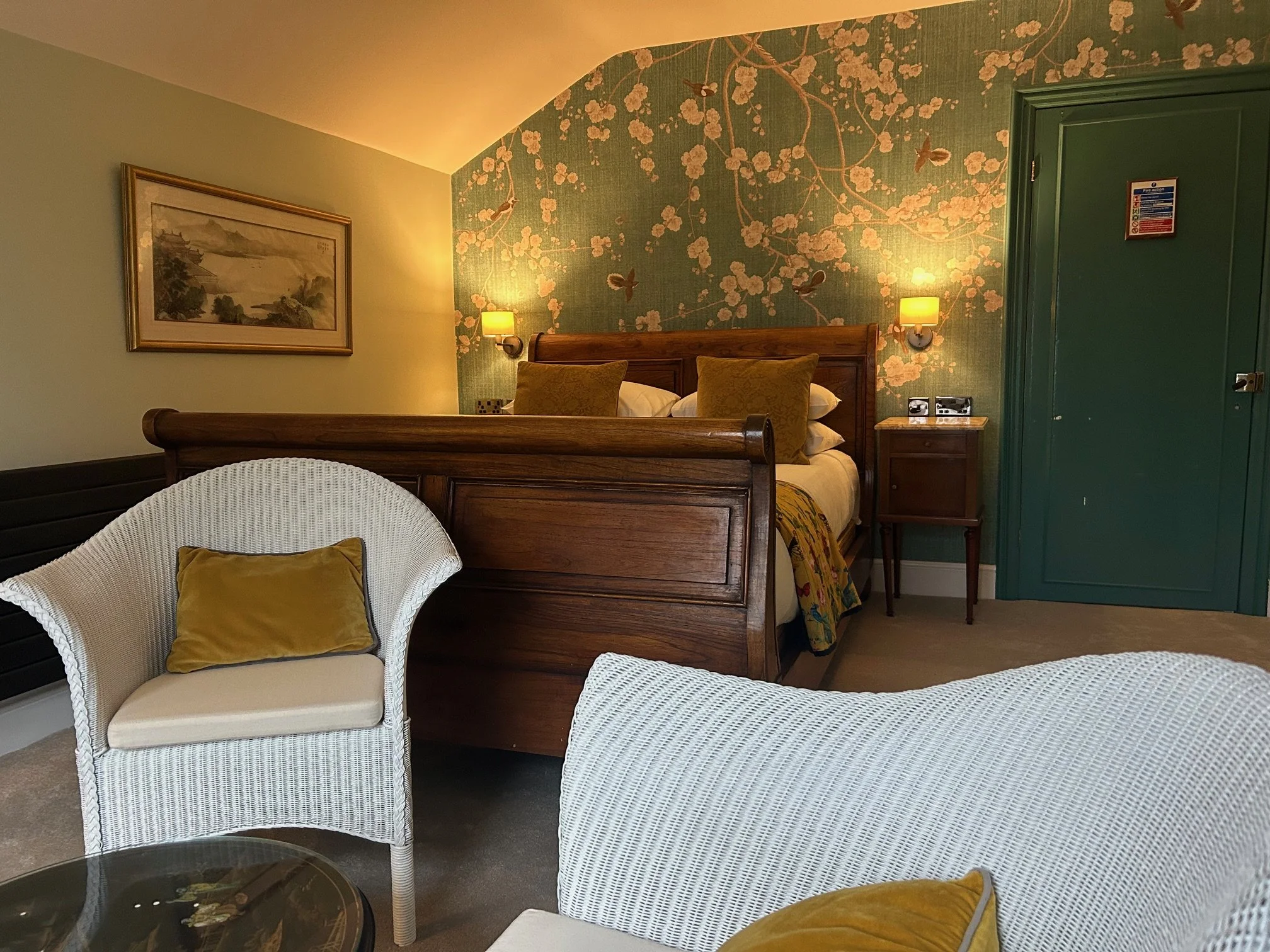 Oriental King, room 10, second floor