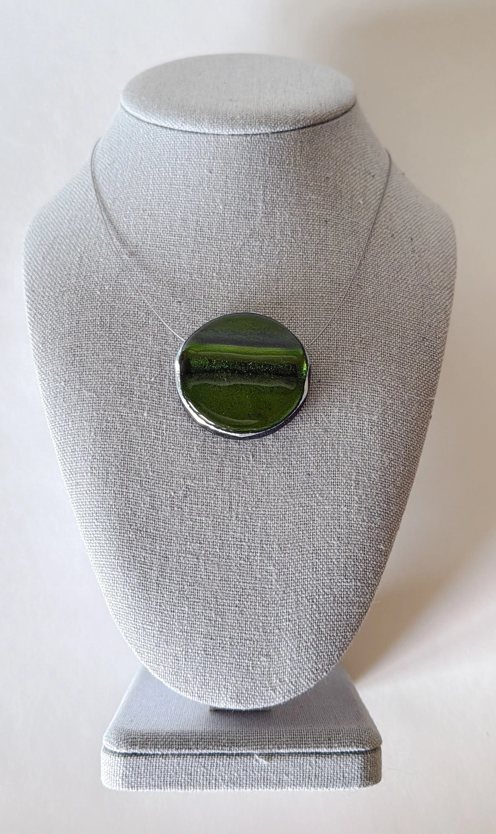 bottlegreen-necklace-round-1.jpg
