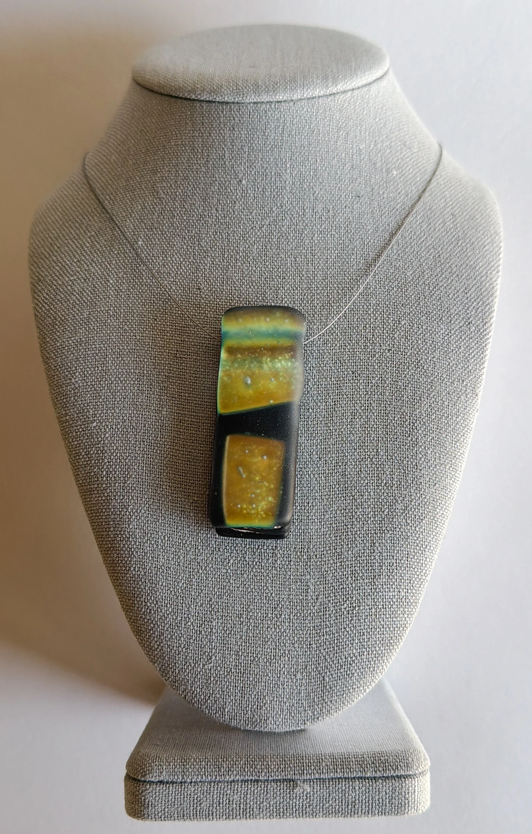 gilded-moss-necklace-rectangle-150-1.jpg