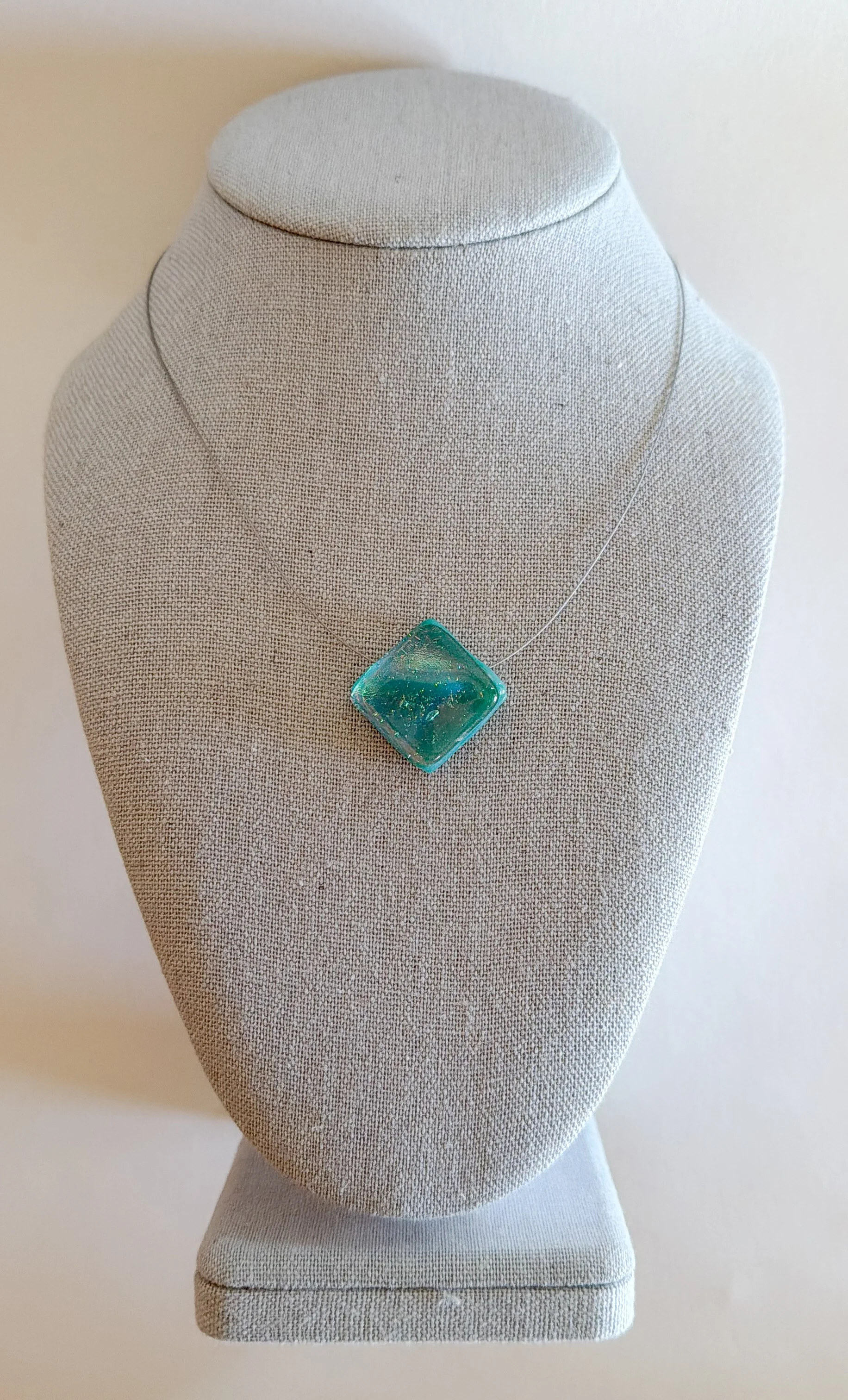 island-time-necklace-diamond-1.jpg