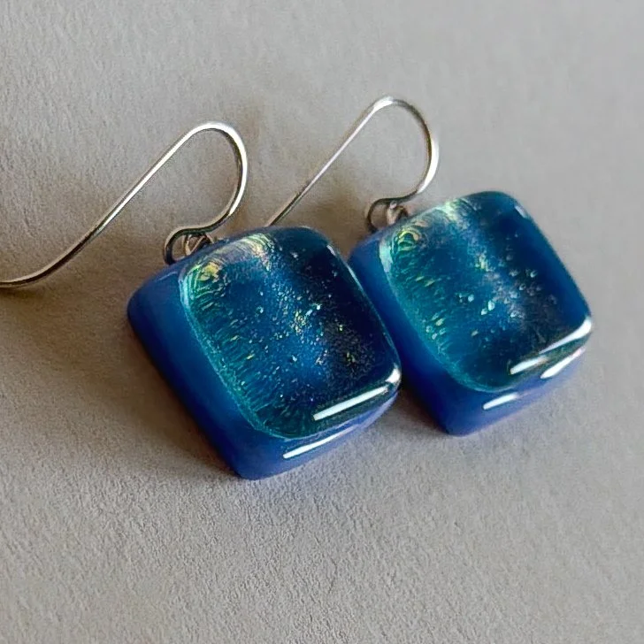 holding-summer-earrings-square-large-1.jpg