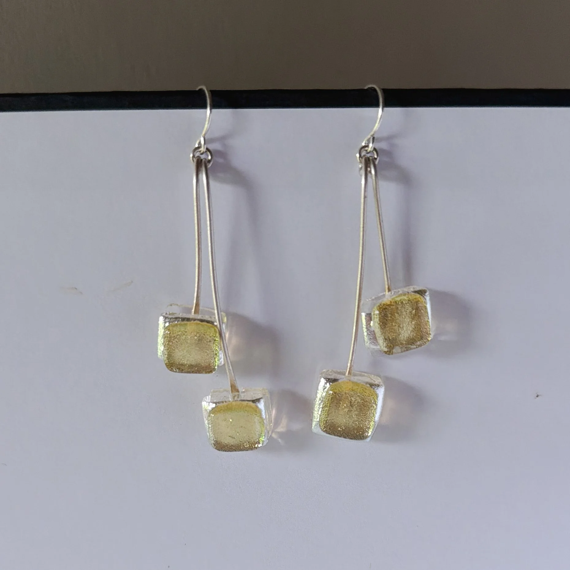 champagne-earrings-swing-1.jpg