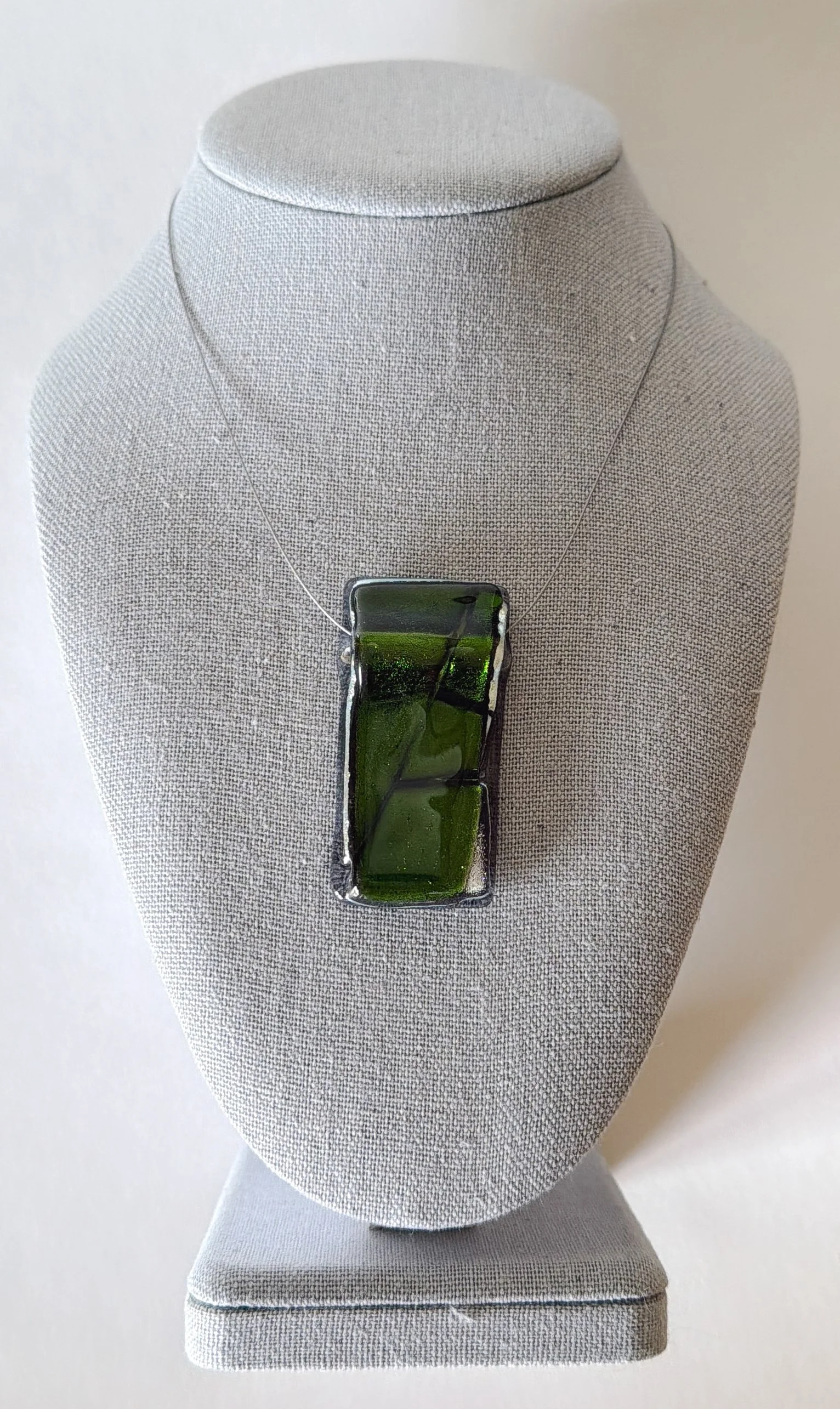 bottlegreen-necklace-rectangle-175-1.jpg