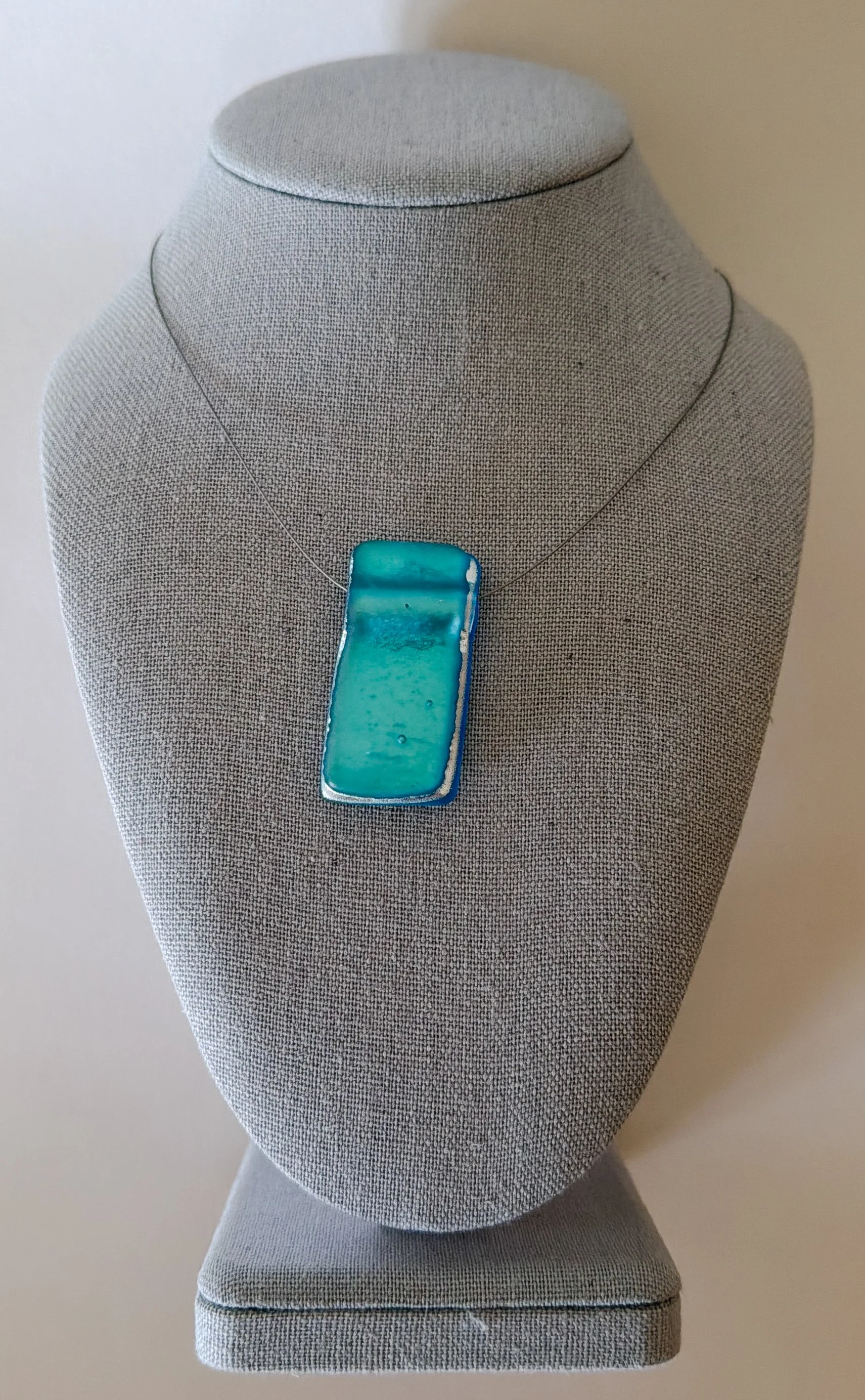 barefoot-in-blue-necklace-rectangle-150-1.jpg