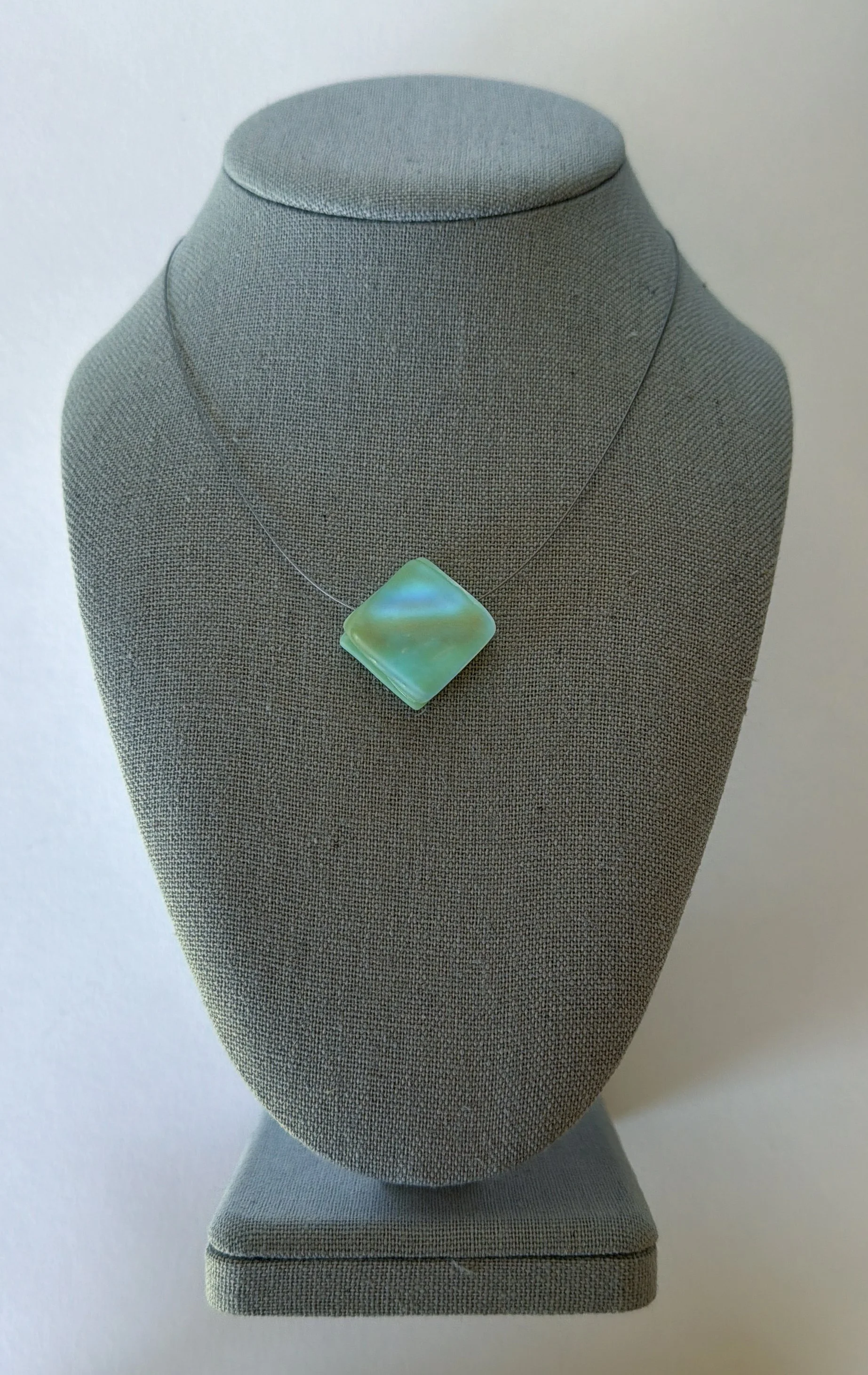 ocean-whisper-necklace-diamond-1.jpg