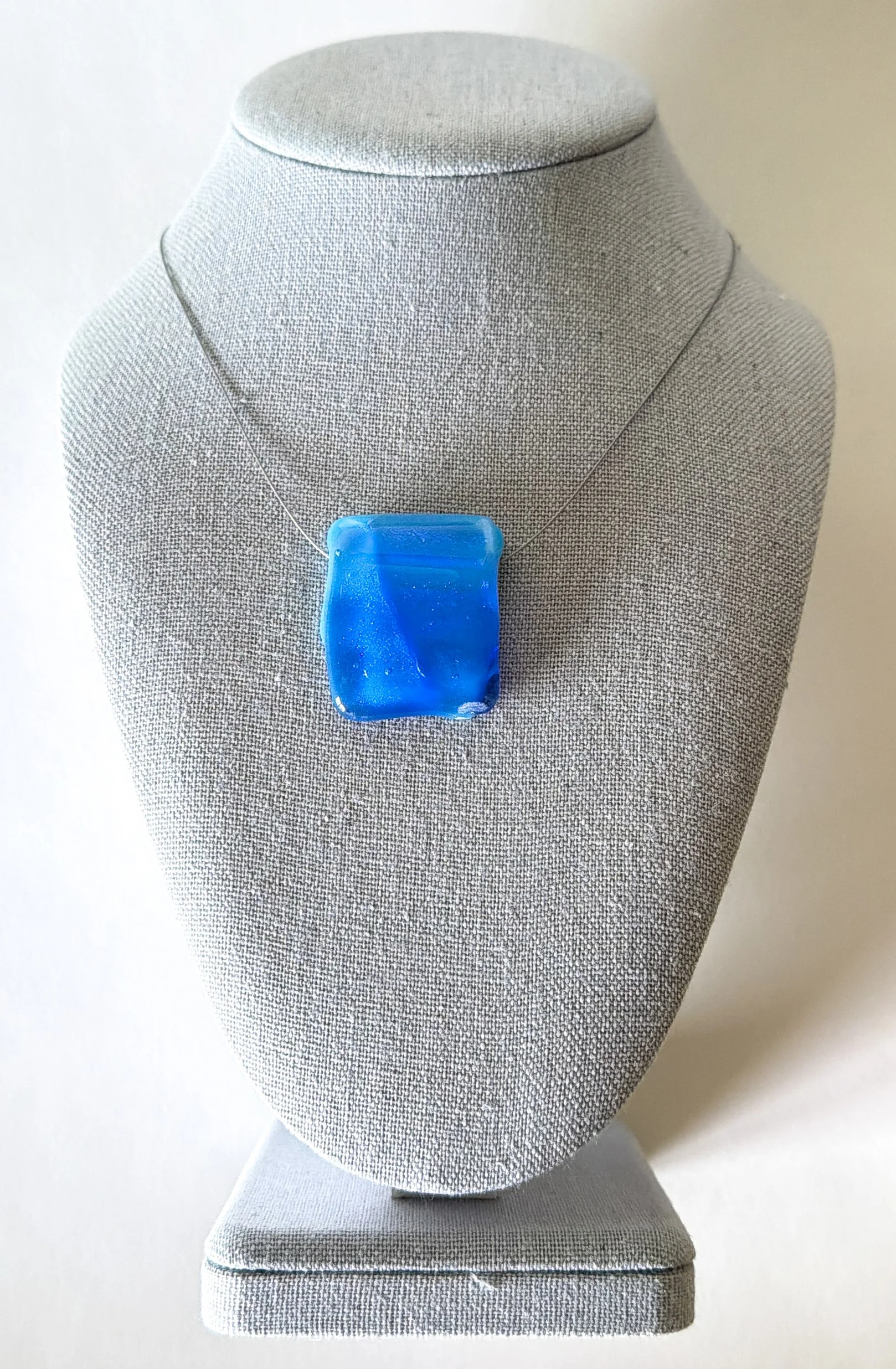 belfast-blue-necklace-special-square-125-1.jpg