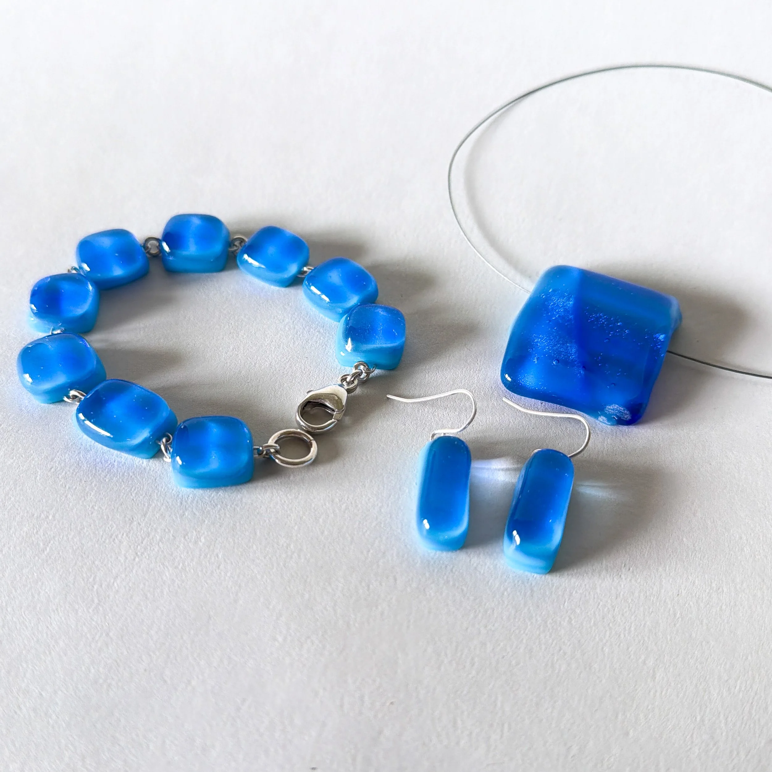 belfast-blue-jewelry-set.jpg
