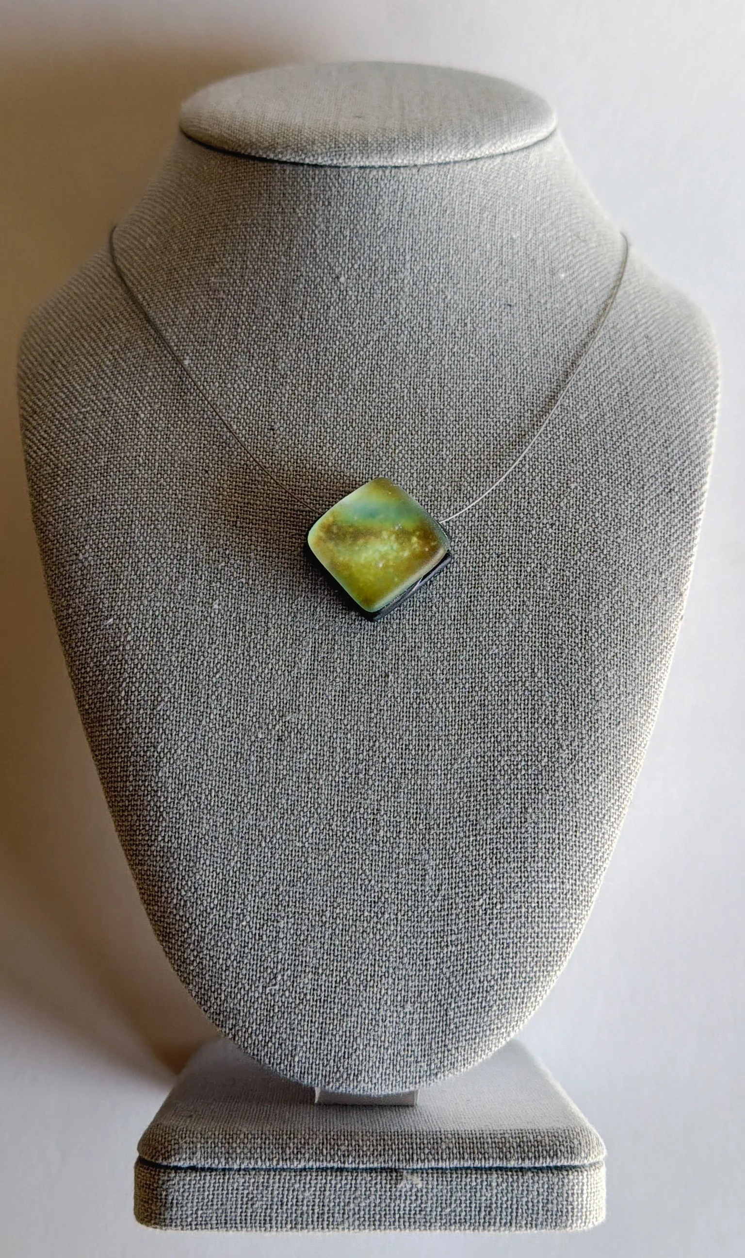 gilded-moss-necklace-diamond-1.jpg
