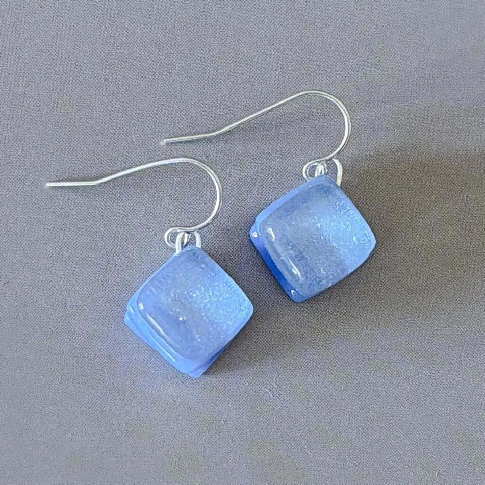 forget-me-not-earrings-diamond.jpg