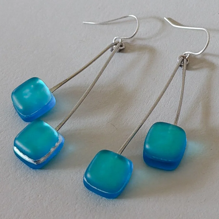 barefoot-in-blue-earrings-swing-3.jpg