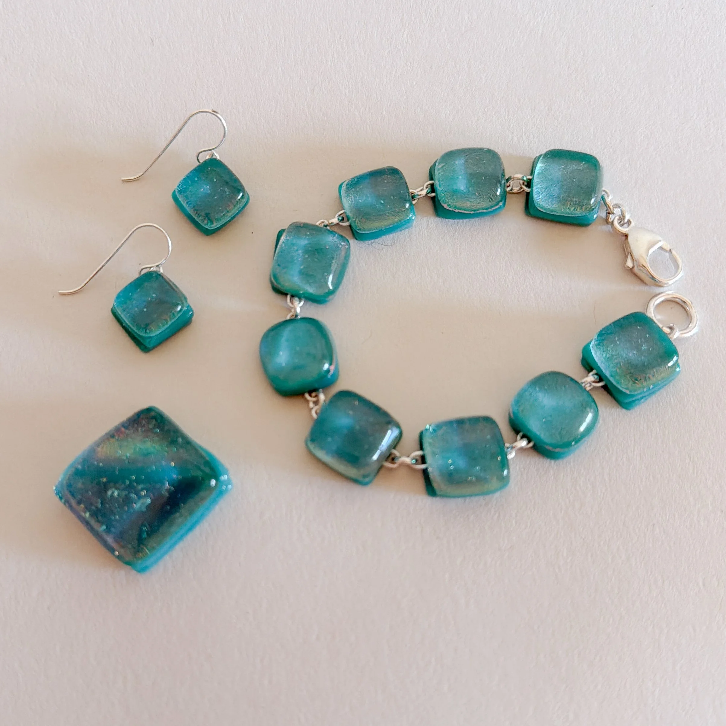 island-time-jewelry-set.jpg