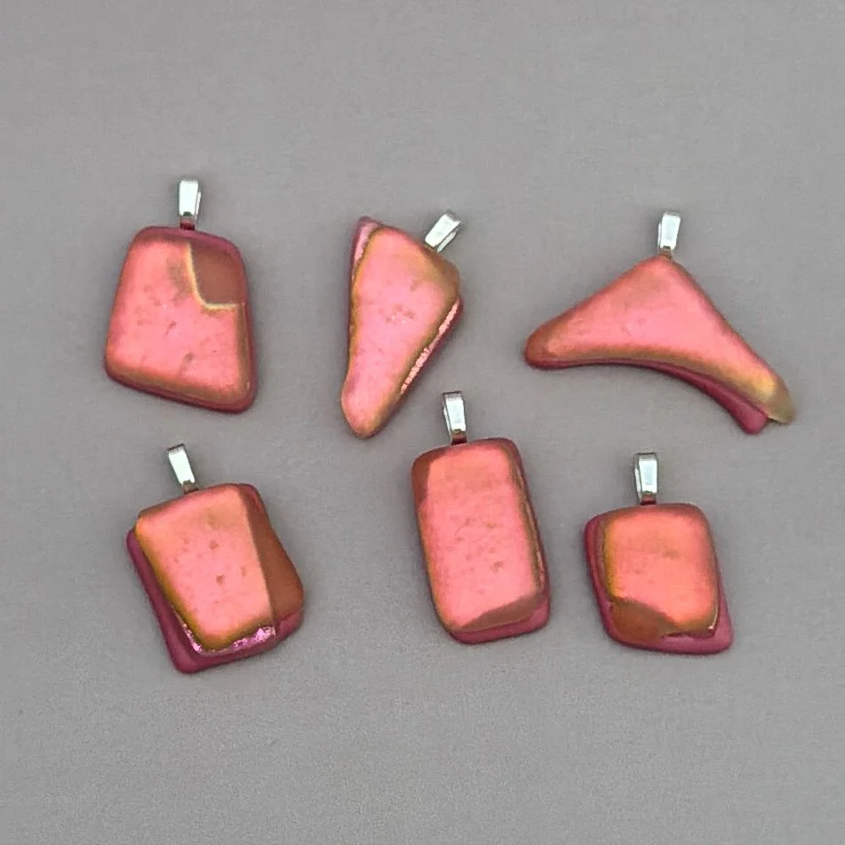 apricot-dawn-petite-pendant.jpg