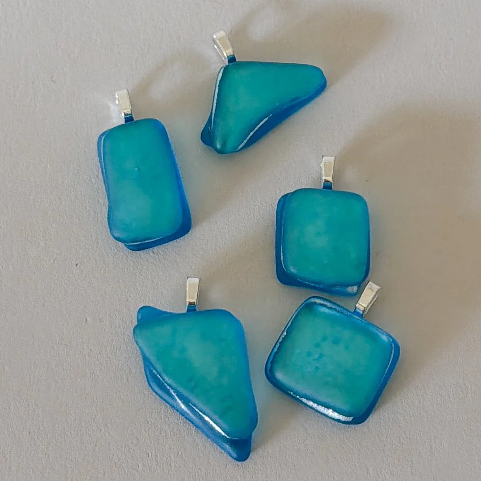 barefoot-in-blue-petite-pendant.jpg