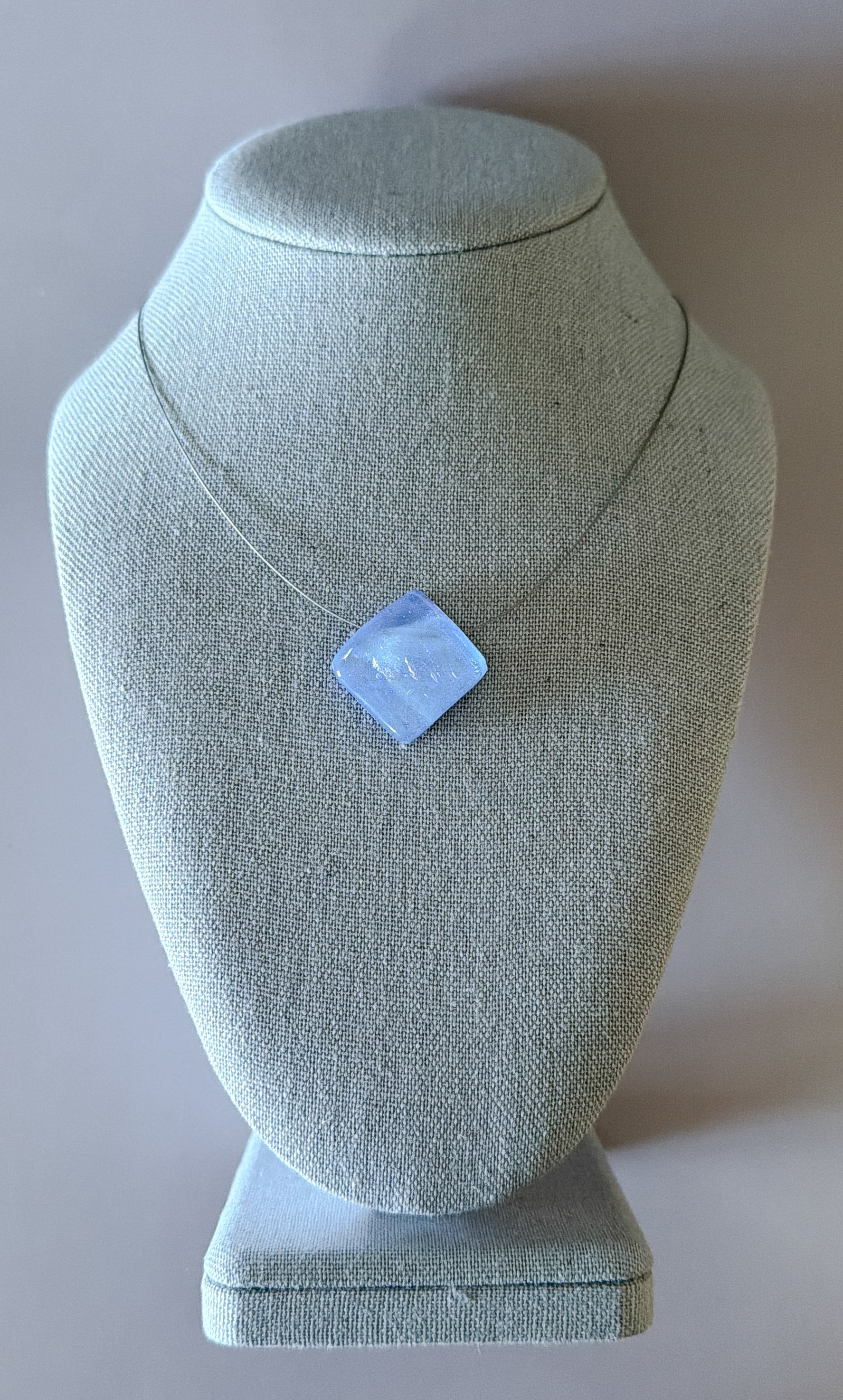 forget-me-not-necklace-diamond-1.jpg