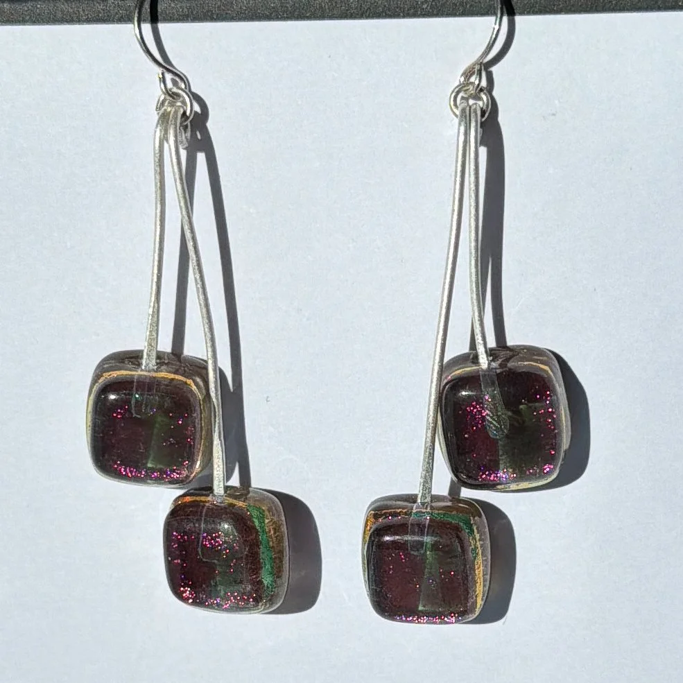 lasting-light-earrings-swing-1.jpg