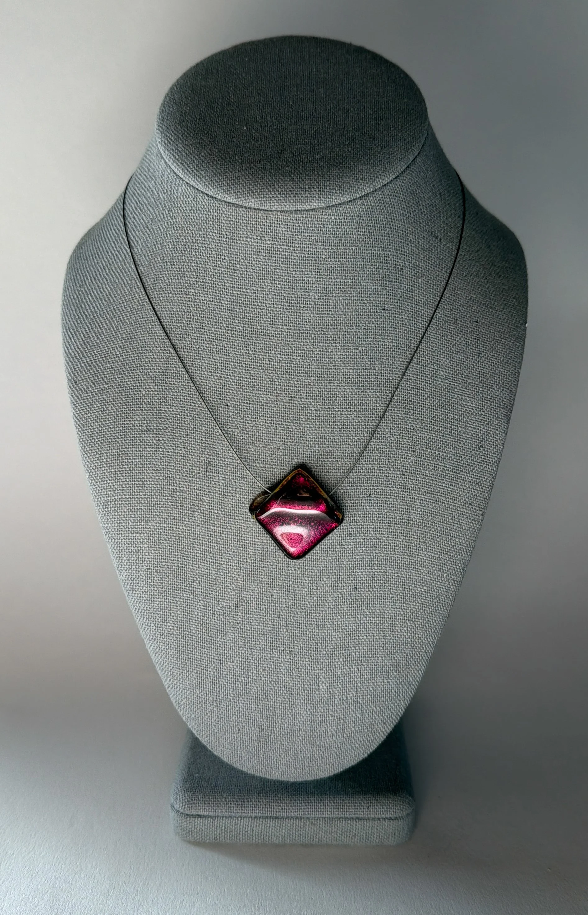 lasting-light-necklace-diamond-1.jpg