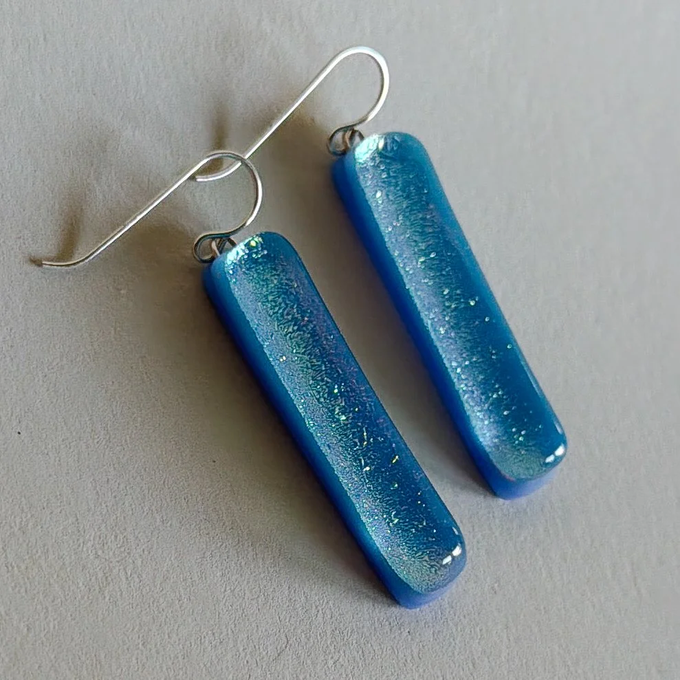 holding-summer-earrings-rectangle-long.jpg