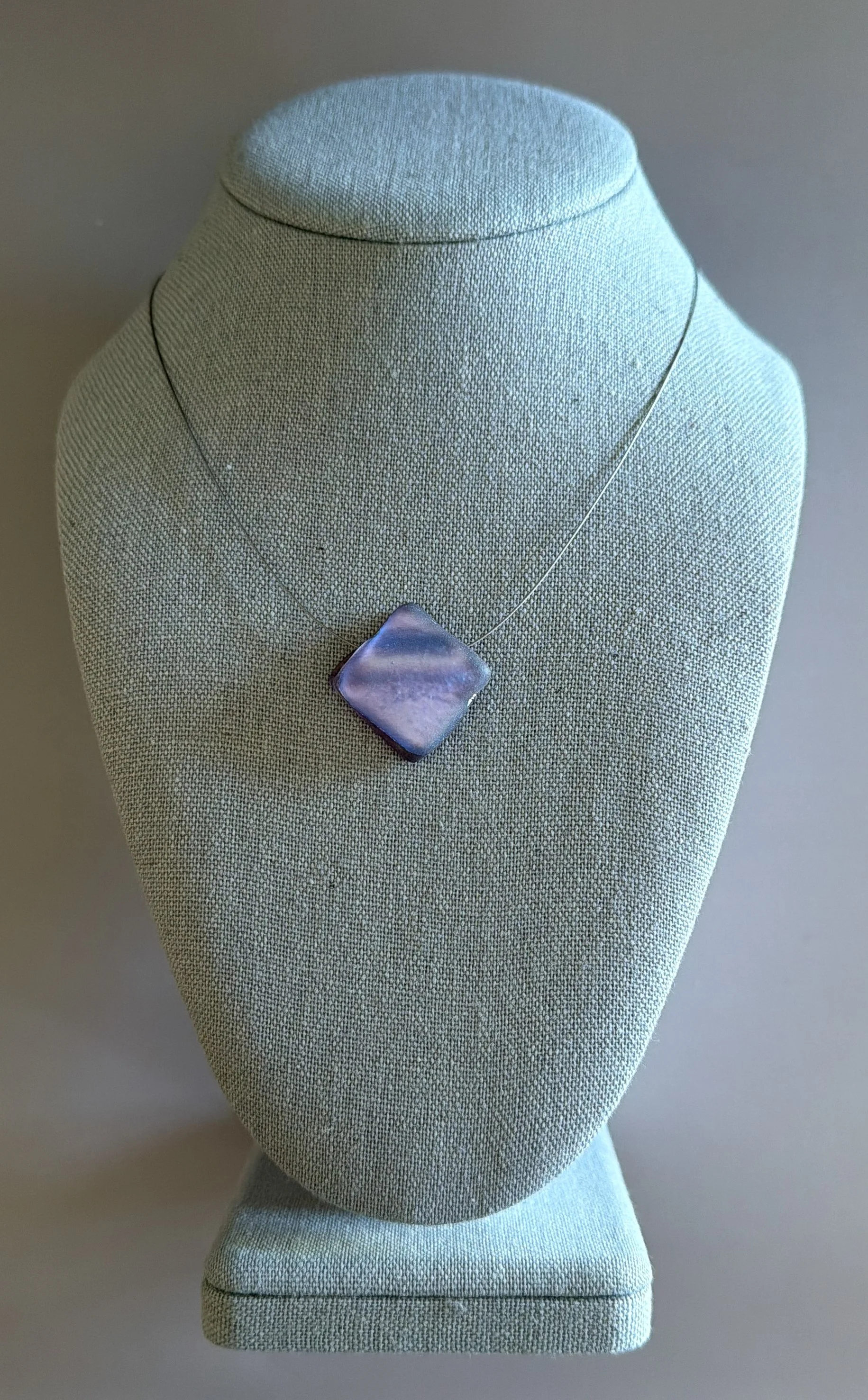 music-necklace-diamond-1.jpg