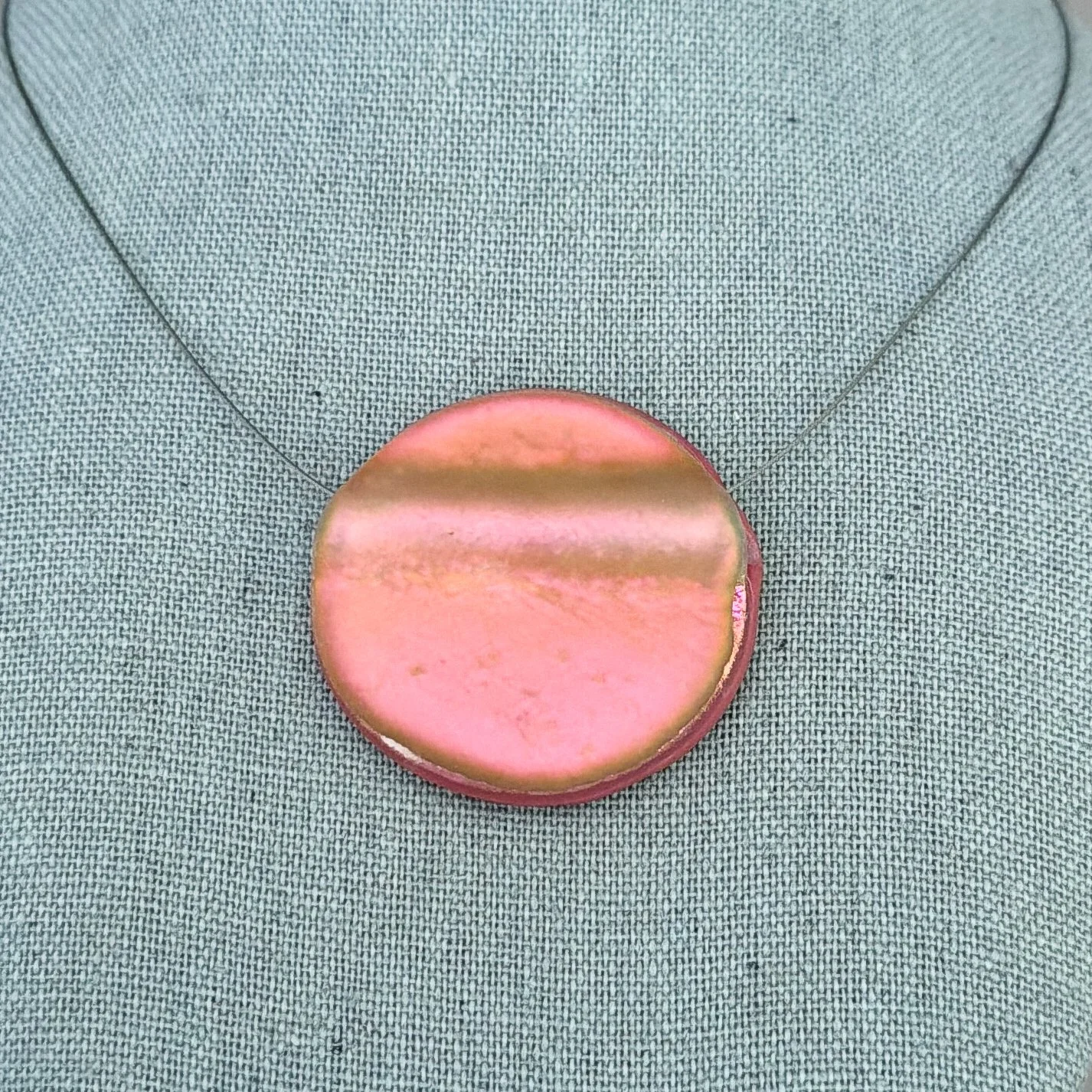 apricot-dawn-necklace-round.jpg