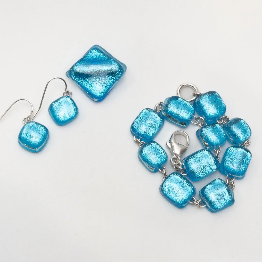 on-the-edge-of-summer-jewelry-set.jpg