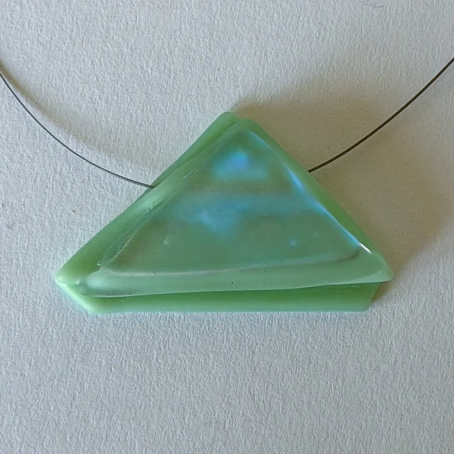 ocean-whisper-necklace-special-triangle-150-2.jpg