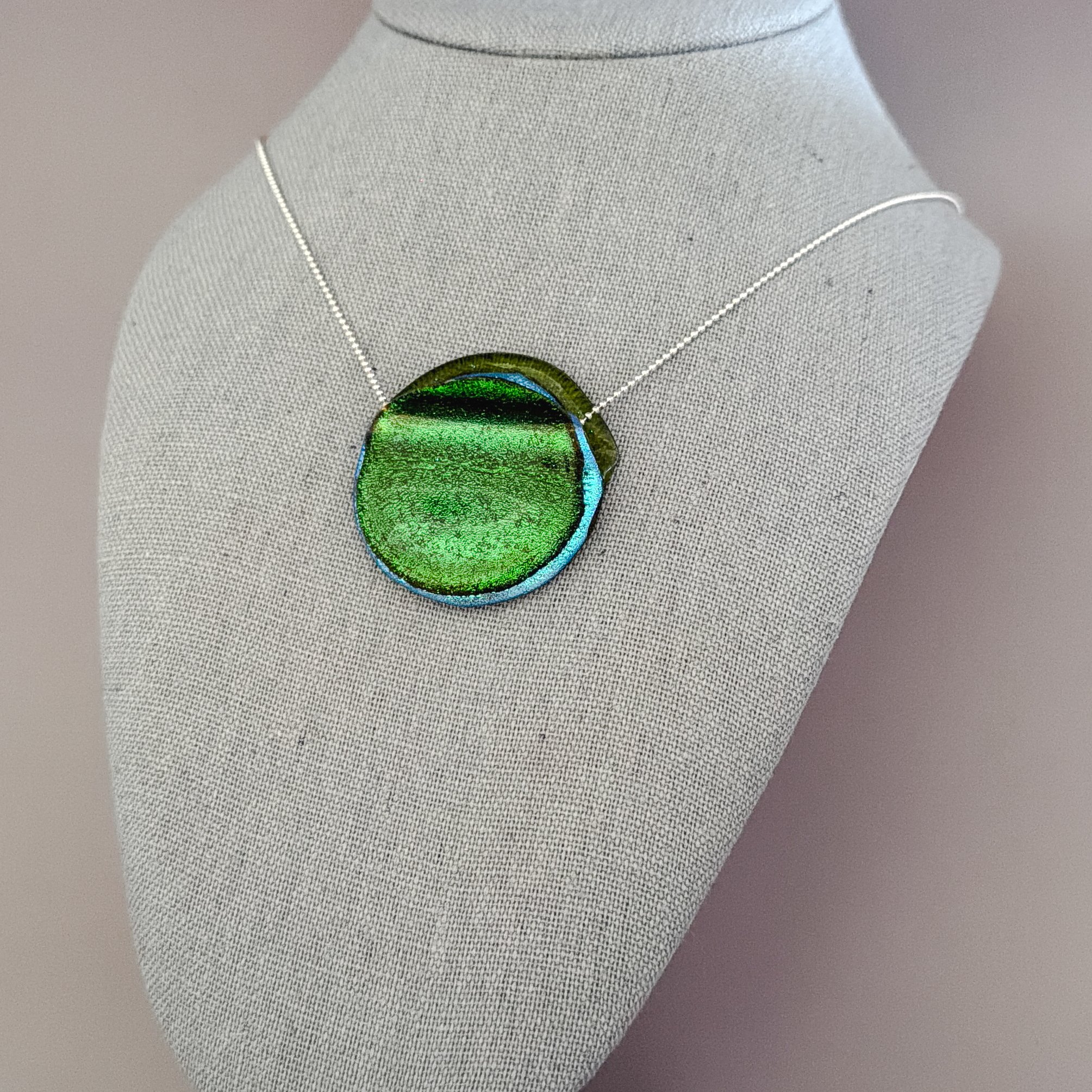 quarry-reflection-necklace-round-3.jpg