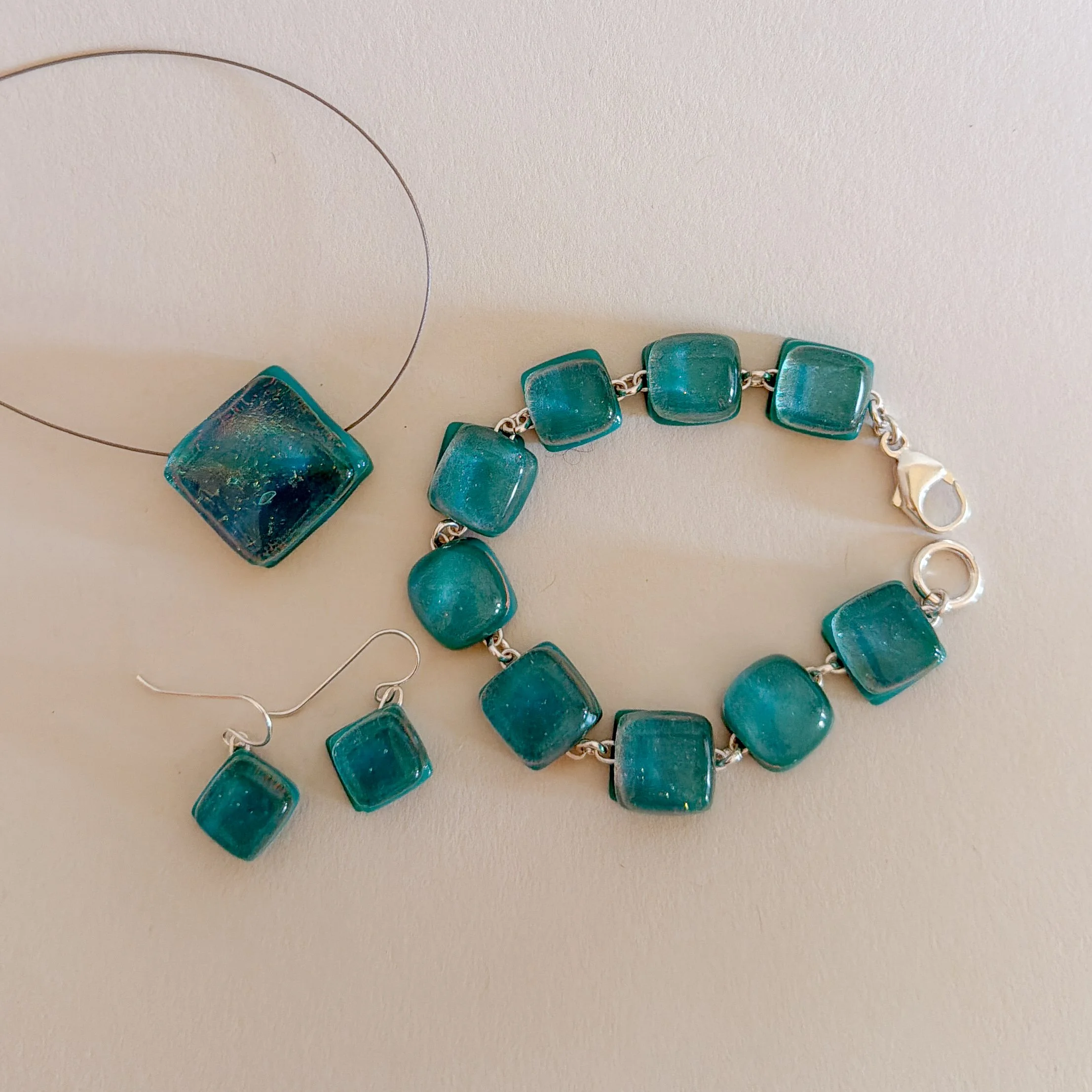 island-time-jewelry-set-1.jpg