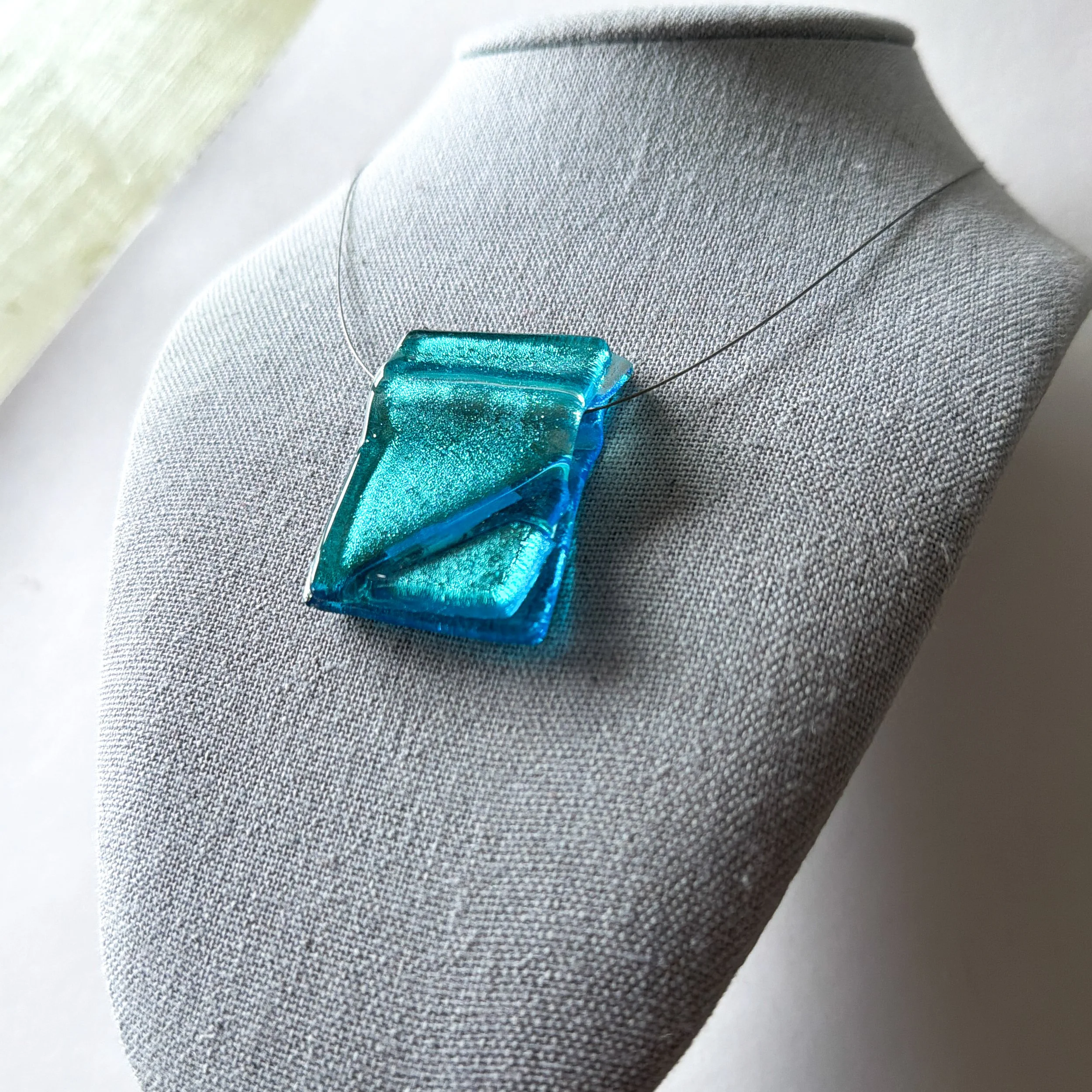 kye-necklace-rectangle-175-2.jpg
