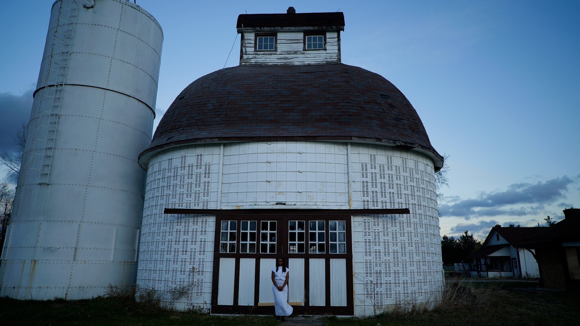 FULL.00_18_05_14.Still003 (1) - Manon Voice.jpg