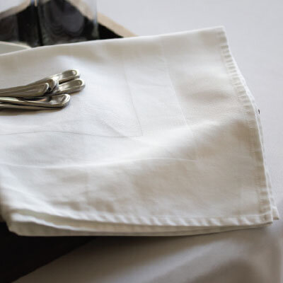 100% Mercerised Cotton Ivory Or White Satin Band Tablecloth & Napkins Set