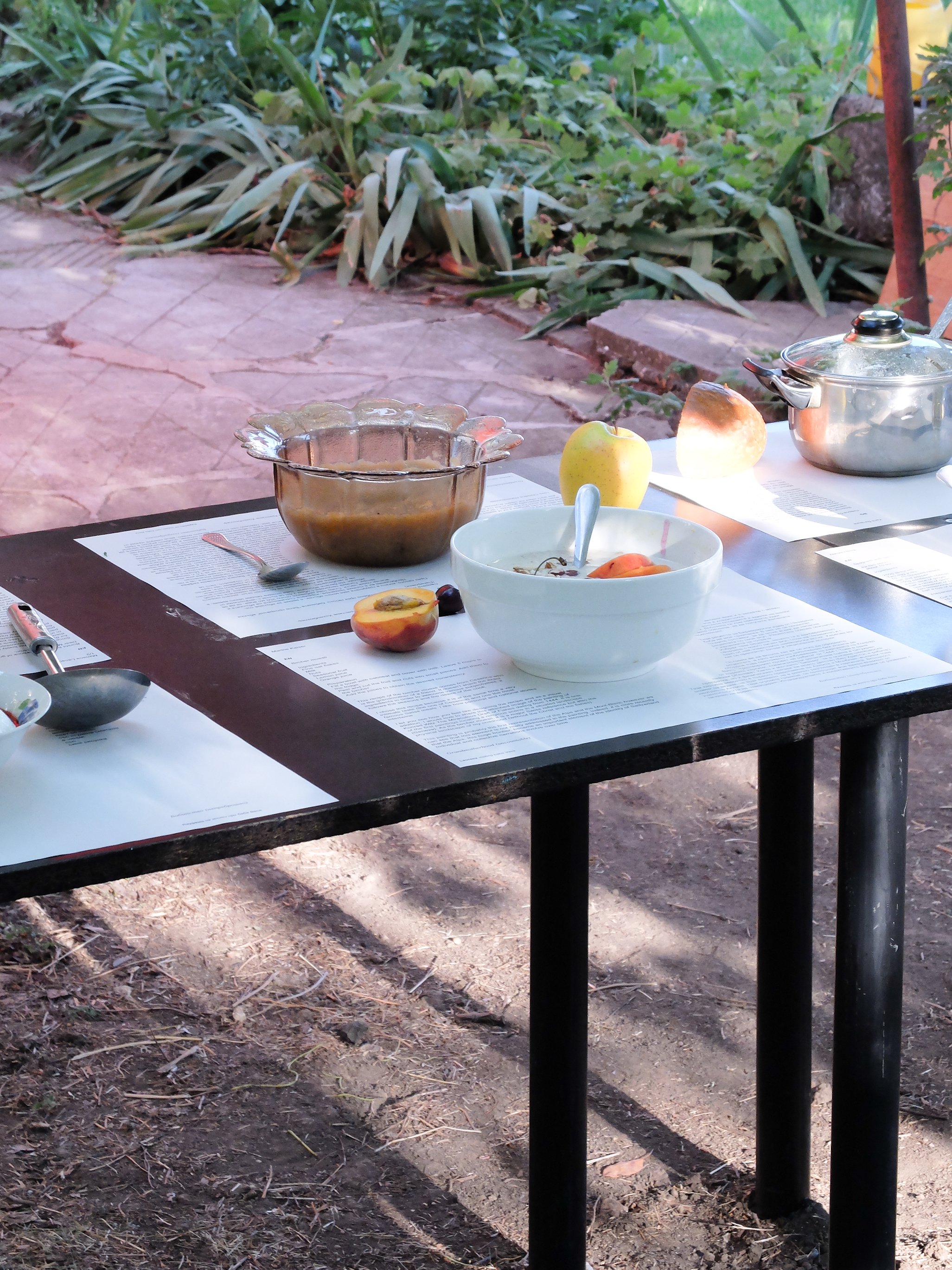   installation view (table)  