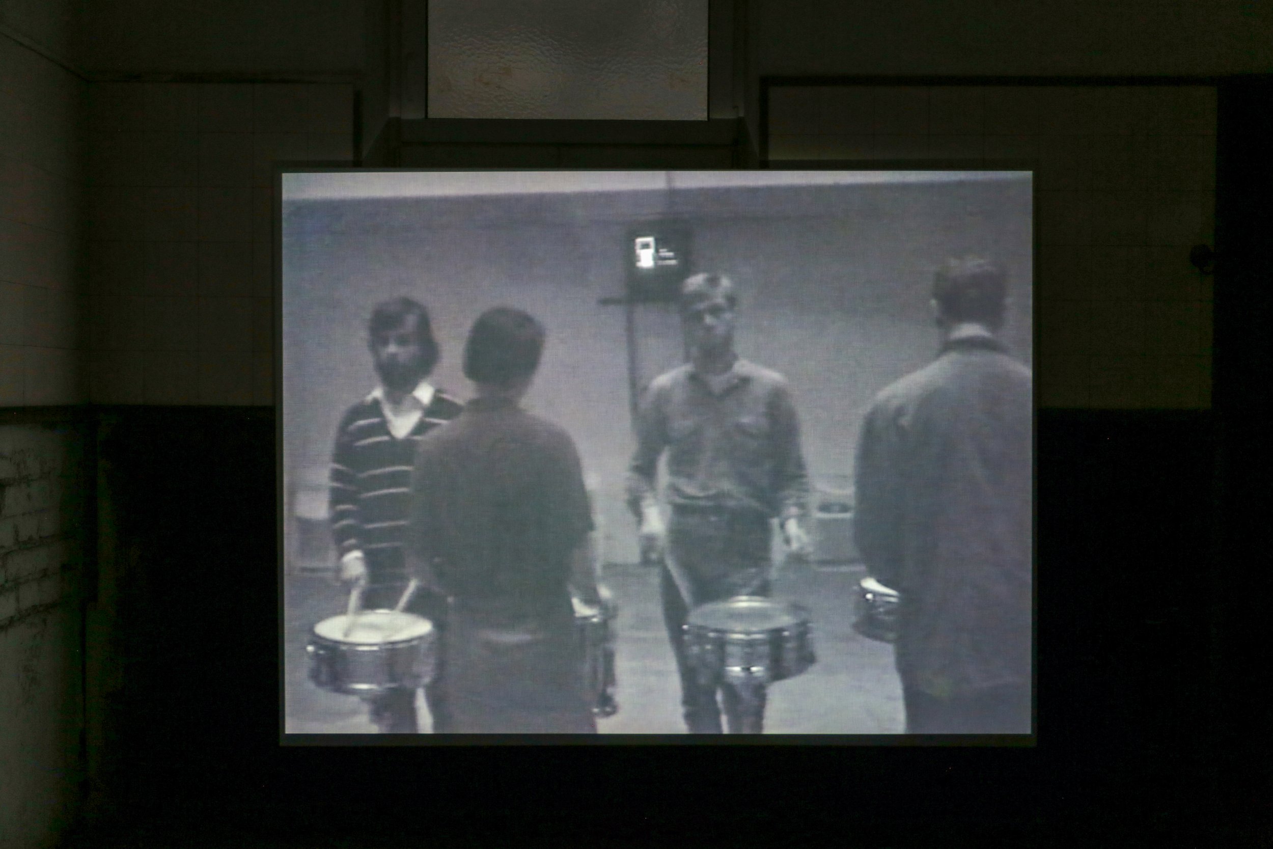   fig13 installation view Toine Horvers, Rolling, 1986 , 00:15:53., In collections: De Appel, LIMA  