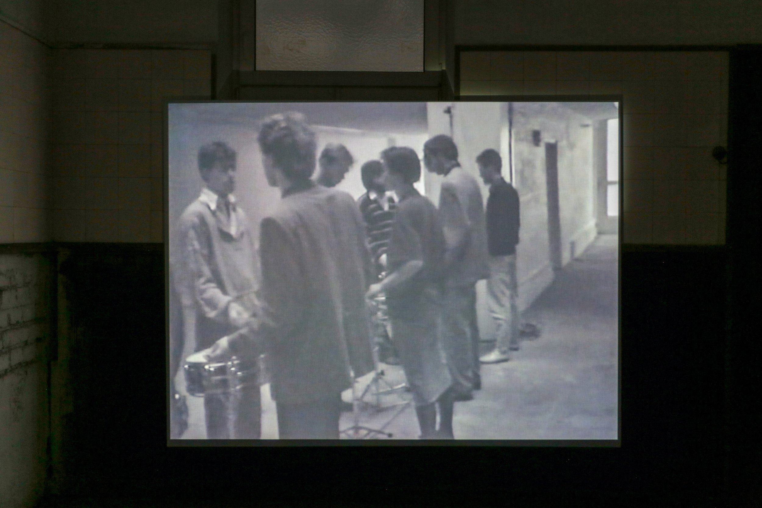   fig14 installation view Toine Horvers, Rolling, 1986 , 00:15:53., In collections: De Appel, LIMA  