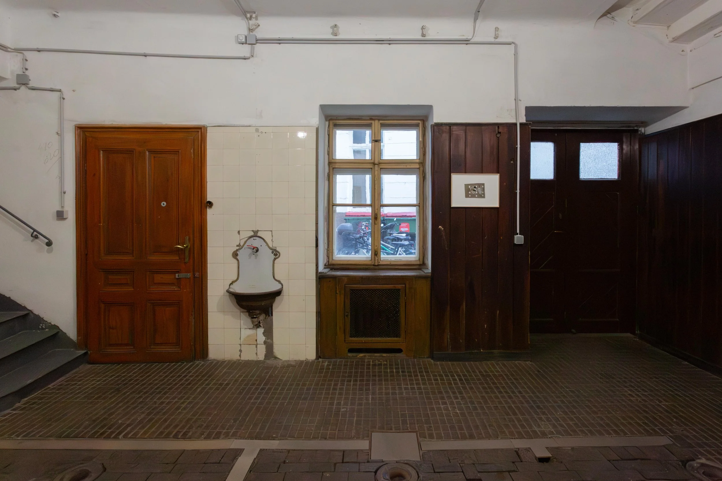   fig3  installation view,  flowers,  2026 