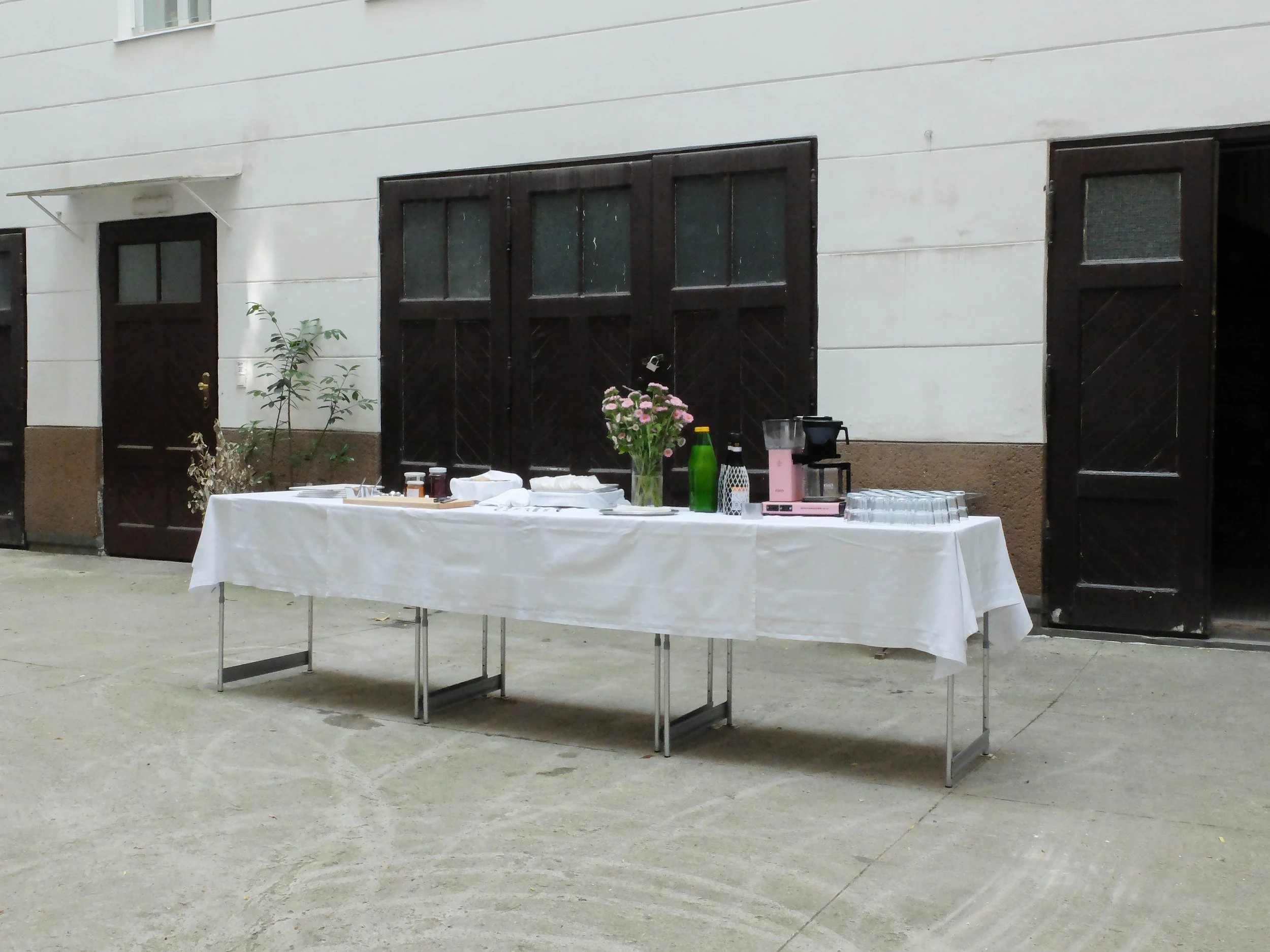   fig1   Intercontinental Breakfast,  2026 