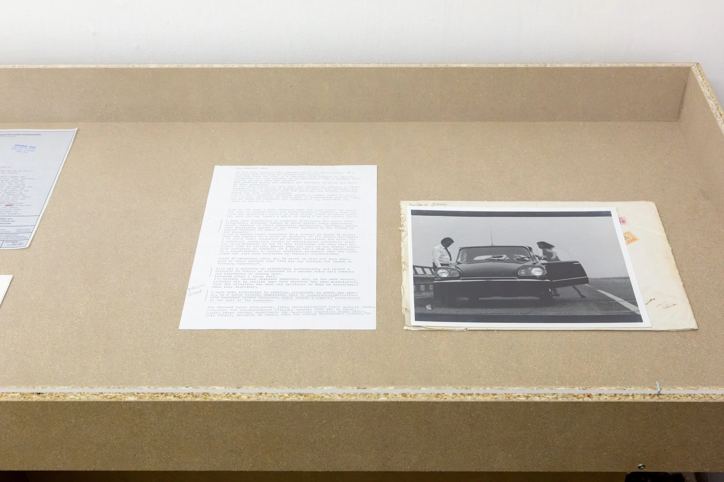   fig51  ‘The Diamond Lane’, Publisher unknown, date unknown, printed papers, (b/w ill.), 21 x 29.7 cm; ‘The Diamond Lane’, Publisher unknown, 1981, photograph (b/w ill.), envelope 