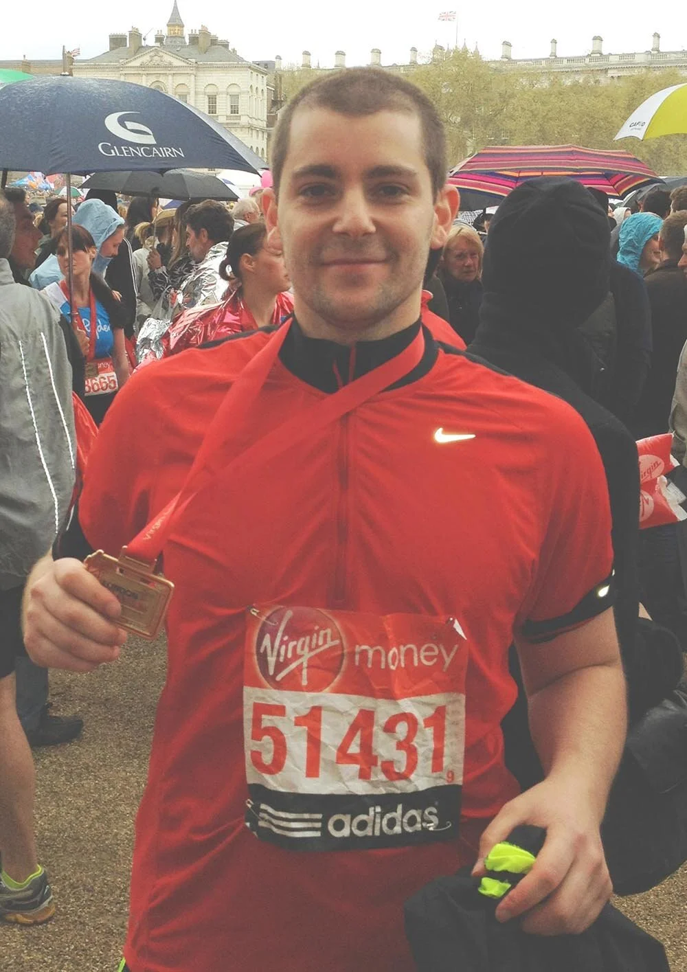 More than £2,000 raised by London Marathon runner