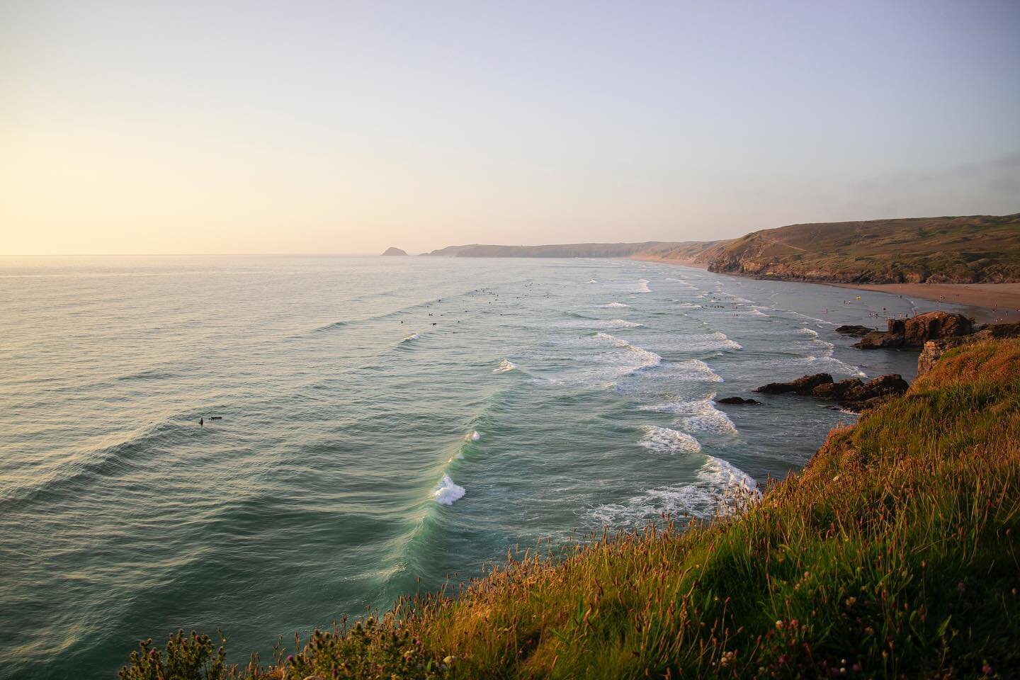 Summer lines 🌊
-
Can someone turn the sunshine back on please? Summer was just getting off to a good start&hellip;
-
-
#thingstodocornwall #travelcornwall #cornishcreatives #igcornwall #beautifulcornwall #lovecornwalluk #capturingbritain #swcoastpat