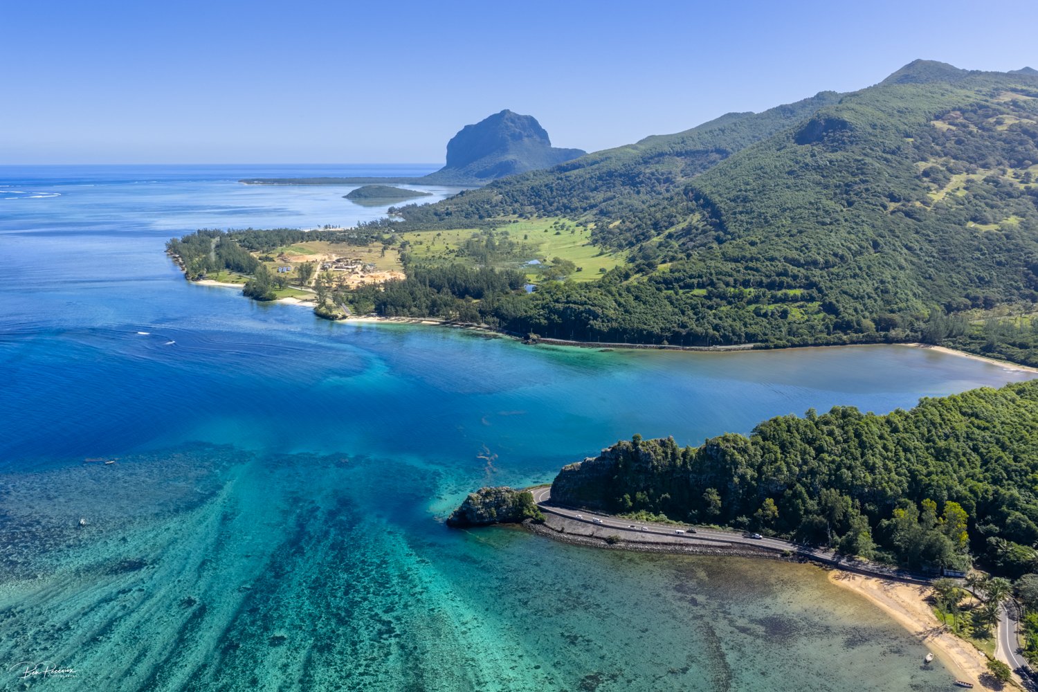 Entre ciel et mer: Maconde et le Morne