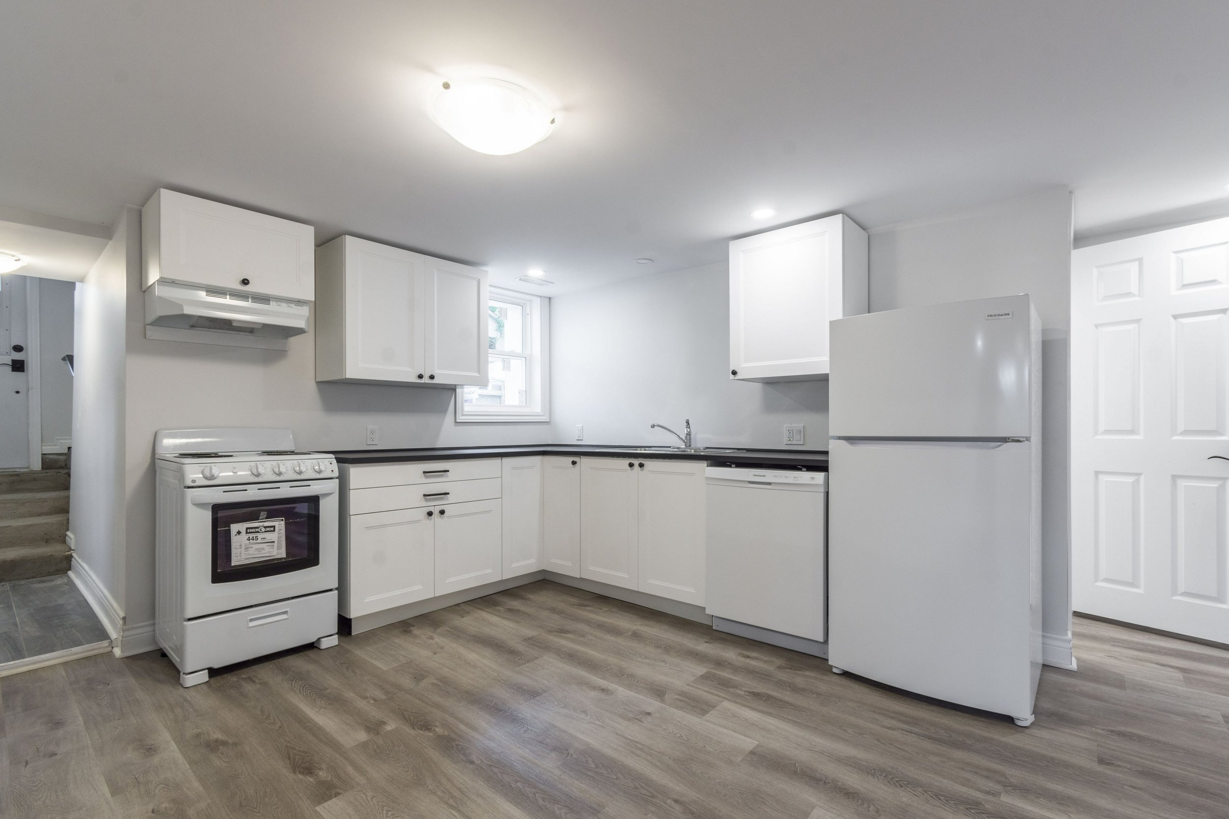 Unit 3 kitchen.jpg
