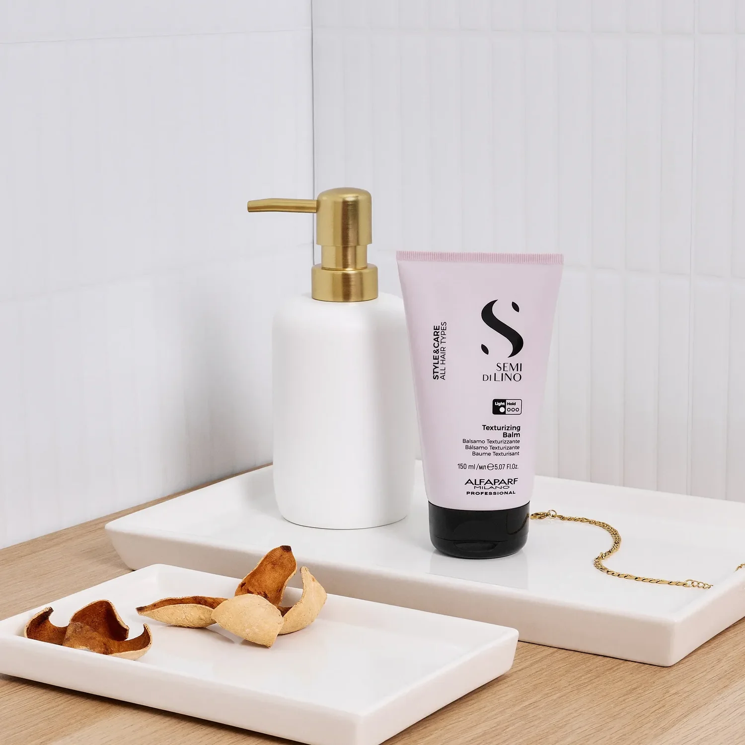 Semi di Lino Texturizing Balm - Light Hold & Hair Texture Enhancer