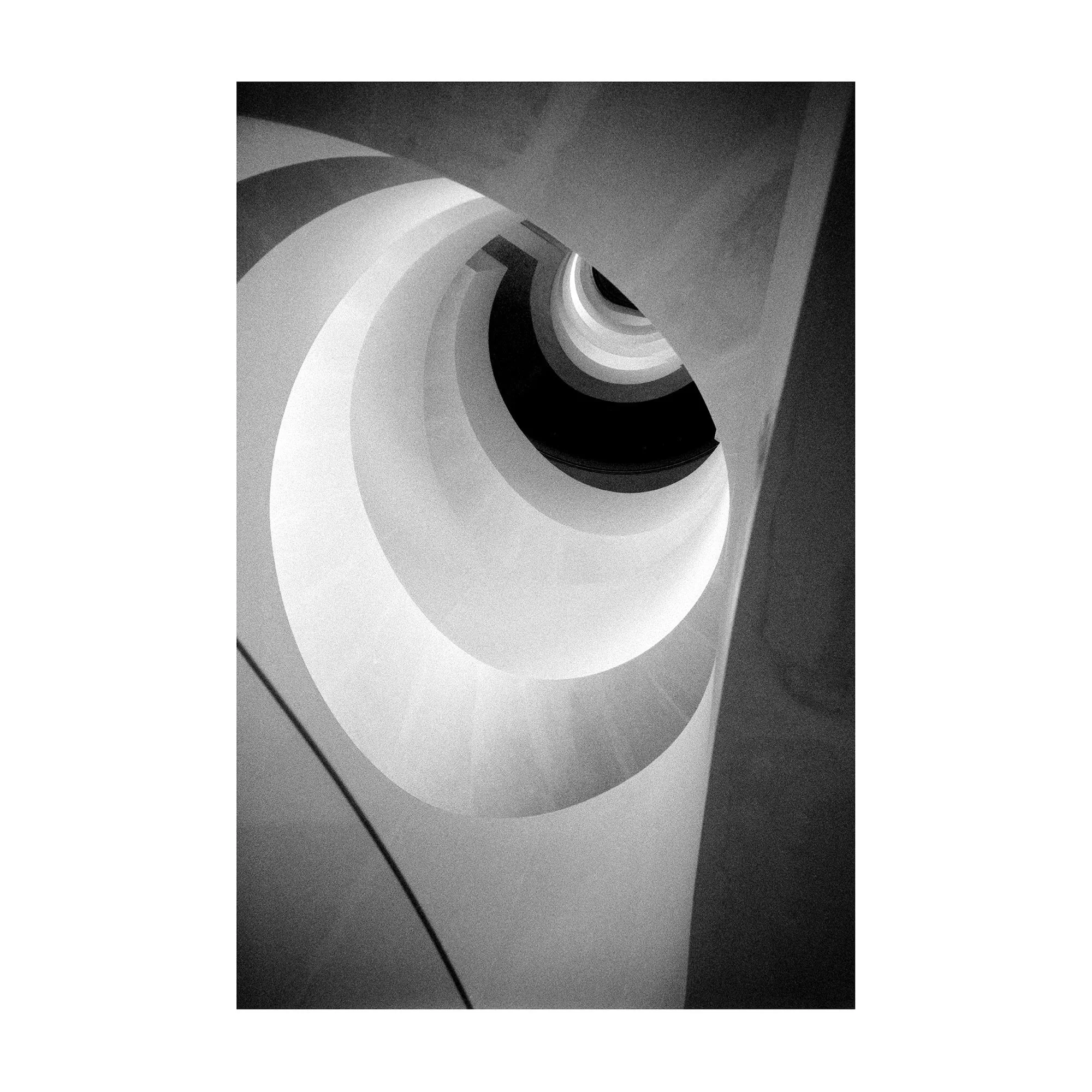 Luma 01 - 'Street Vogue' Series- Fine Art Print by Alberto Scattolin