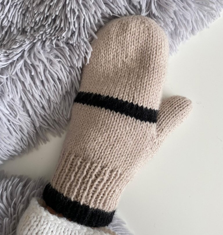 Reversible Double Mittens — LO RAIN - Knit and Crochet patterns