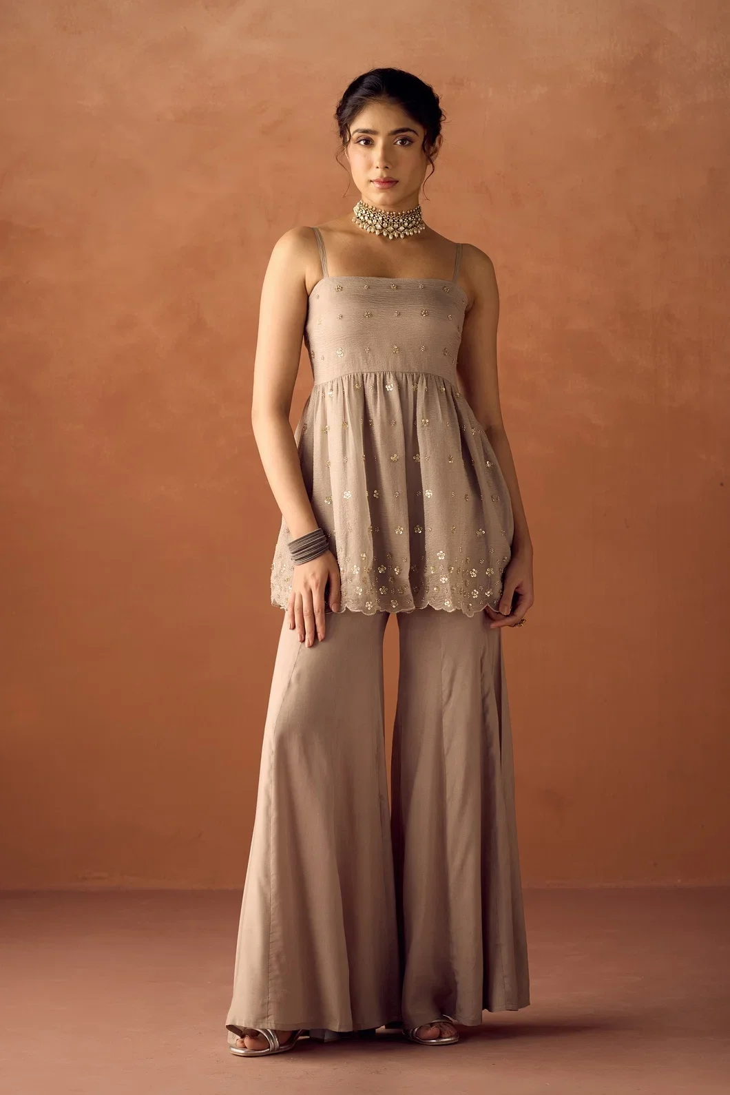 SET0227_5.jpg.webp